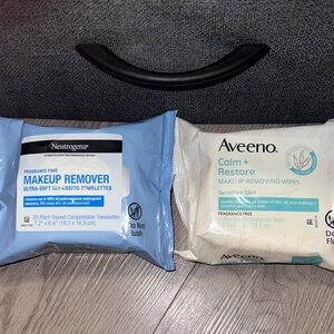 Neutrogena Ultra-Soft & Aveeno Cleansing Towelettes - Blue Pack